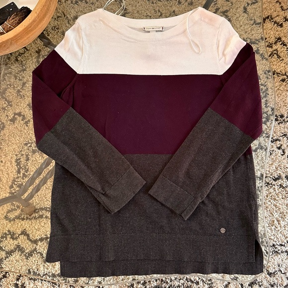 Tommy Hilfiger - Picture 1 of 4